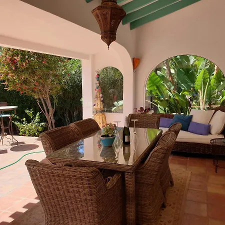 Casa De Rosas * Teulada